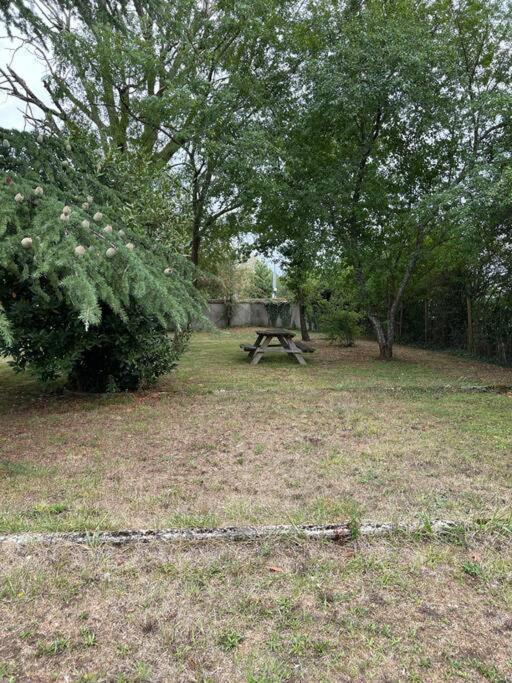 La Lande - Petite Maison Avec Jardin Vendat Eksteriør billede